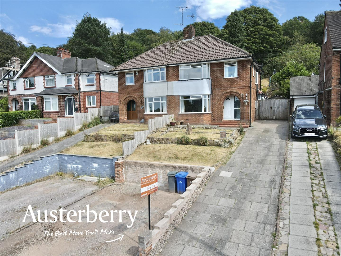 3 bed property in Lightwood Road, Stoke-On-Trent